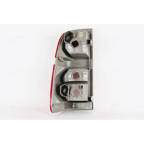 TAIL LAMP HILUX D4D/VVTi YN150 11-15 RH TAIL LAMP HILUX D4D/VVTi YN150 11-15 RH